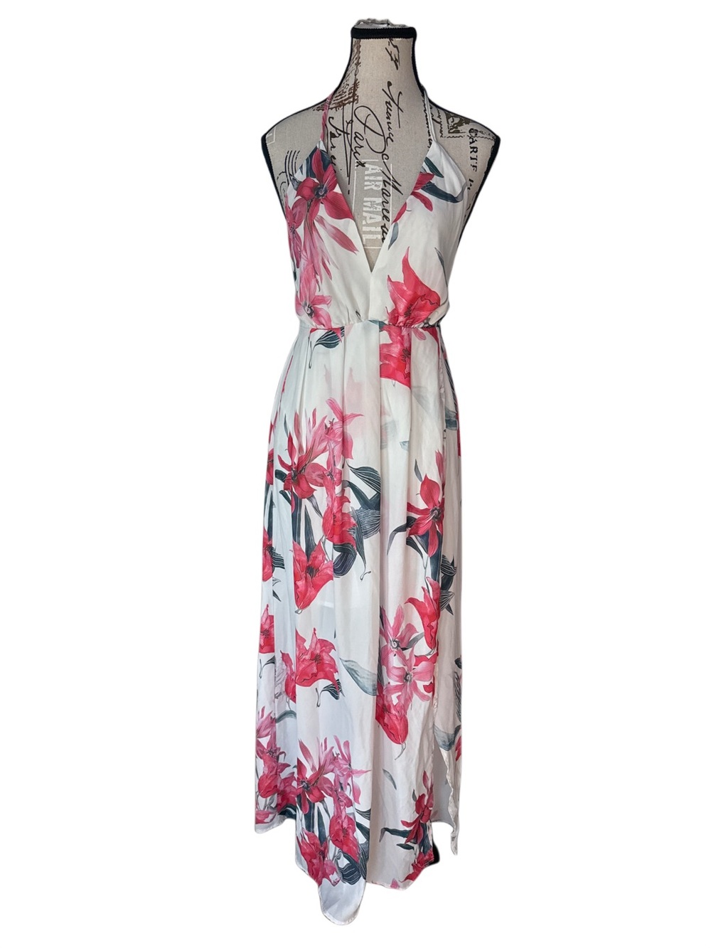 Simplee Floral V-Neck backless Maxi Dress in Pink and White, small